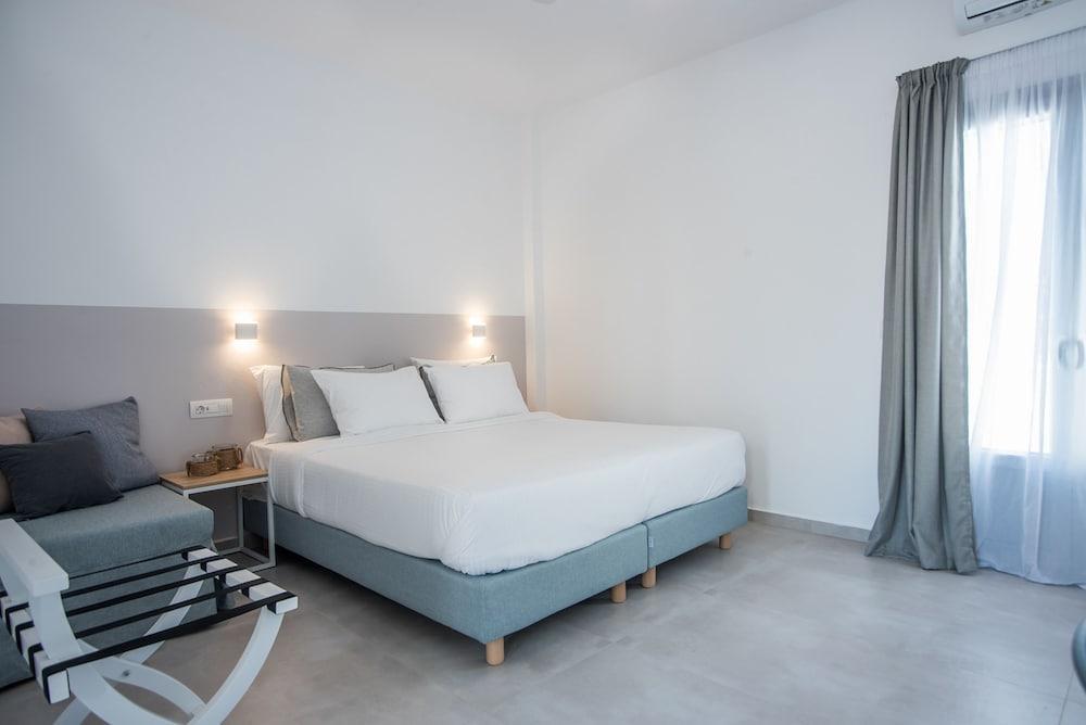 Nautilus Apartments-Suites Páros 외부 사진
