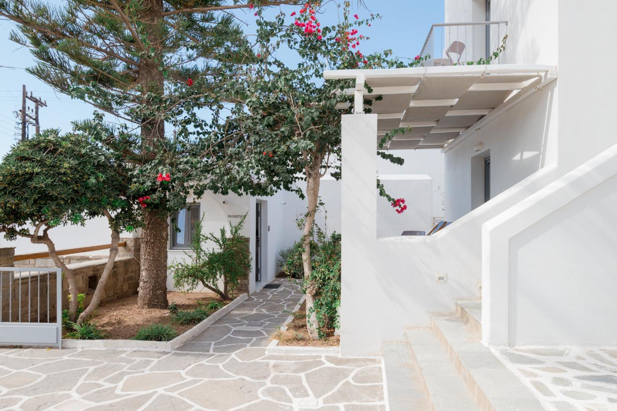 Nautilus Apartments-Suites Páros 외부 사진