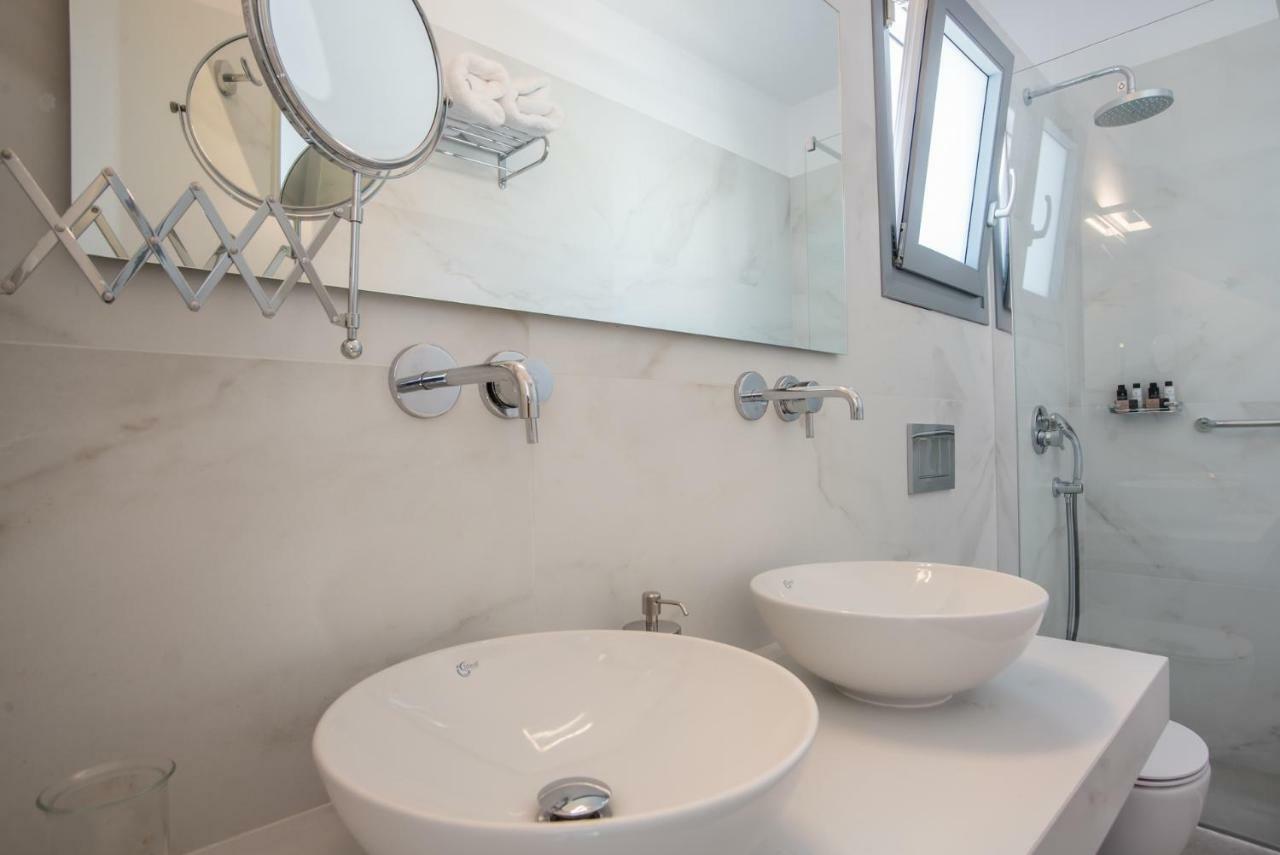 Nautilus Apartments-Suites Páros 외부 사진